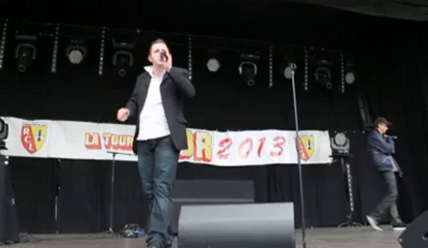 Un concours de chant sur la place Pompidou à Saint-Pol
