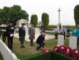 Cuinchy : Dépôt de gerbes en hommage aux soldats inconnus britanniques
