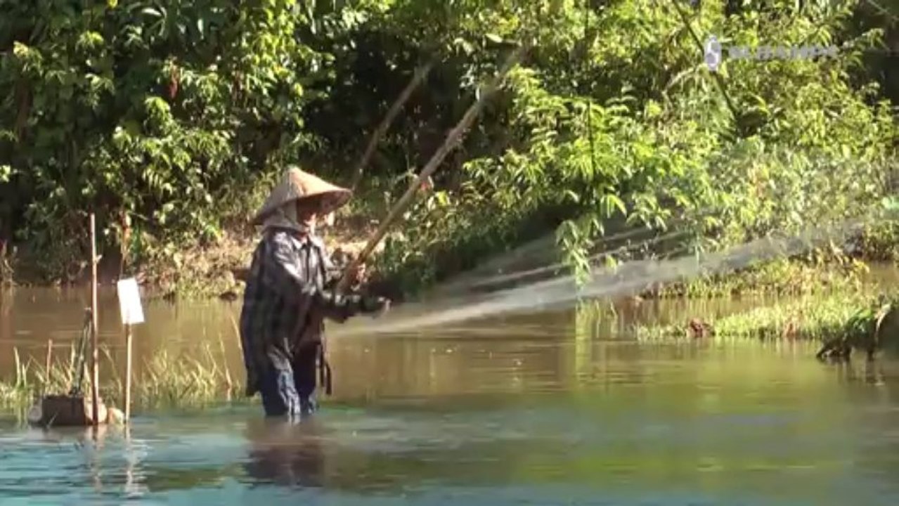 Laos - Fishing - Never Stop Riding