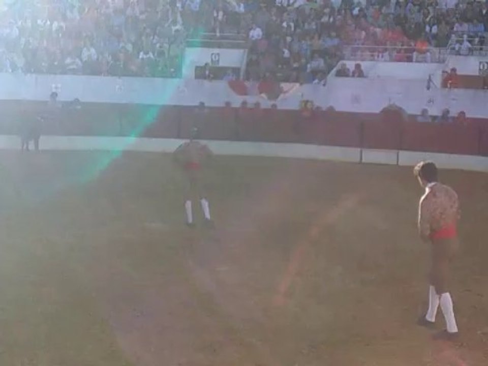 MÁRIO DUARTE AMADORES DA CHAMUSCA PEGA TOIRO JORGE DE CARVALHO EM SOBRAL DE MONTE AGRAÇO