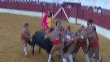 DIOGO CRUZ AMADORES DA CHAMUSCA PEGA TOIRO JORGE DE CARVALHO EM SOBRAL DE MONTE AGRAÇO