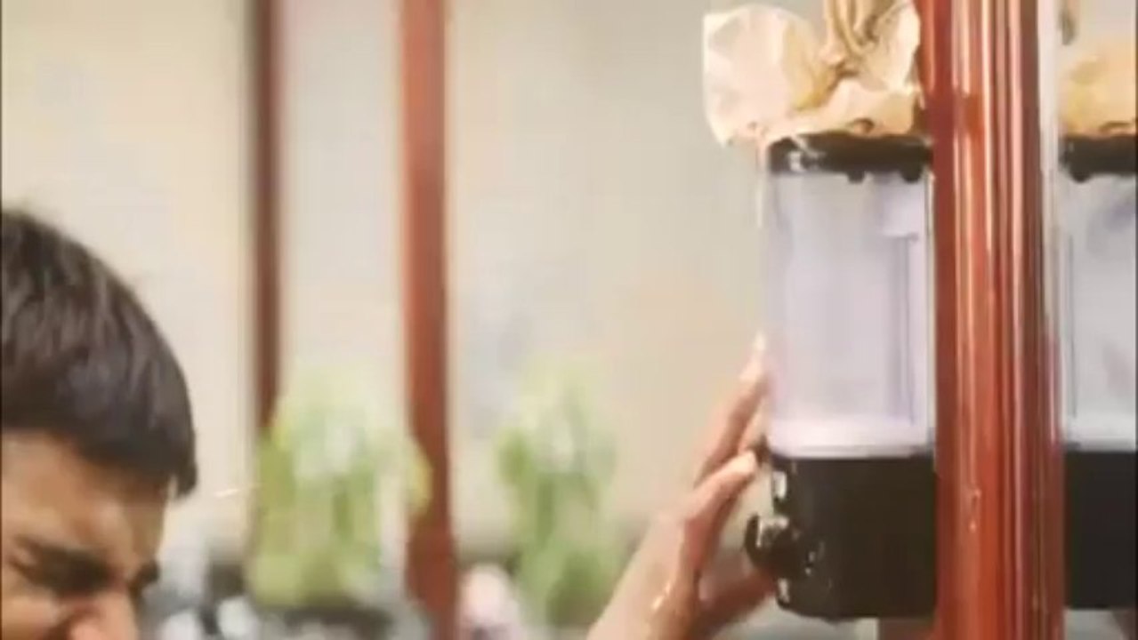 Anbe Sivam - comedy scene - Kamal and Madhavan