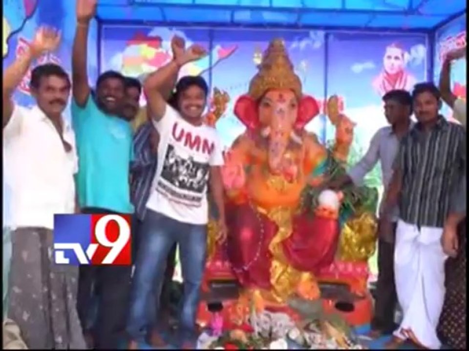 'Jai Samaikhyandhra' slogan inscribed on Ganesh idol