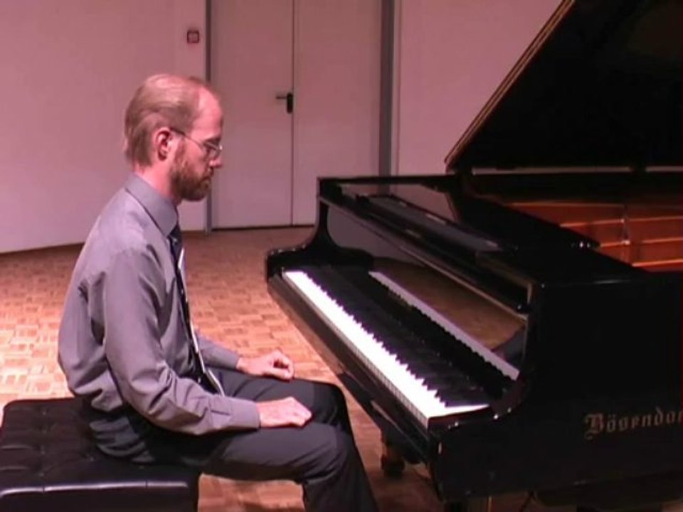 E.T:  "Over the moon" (transcription for piano solo)