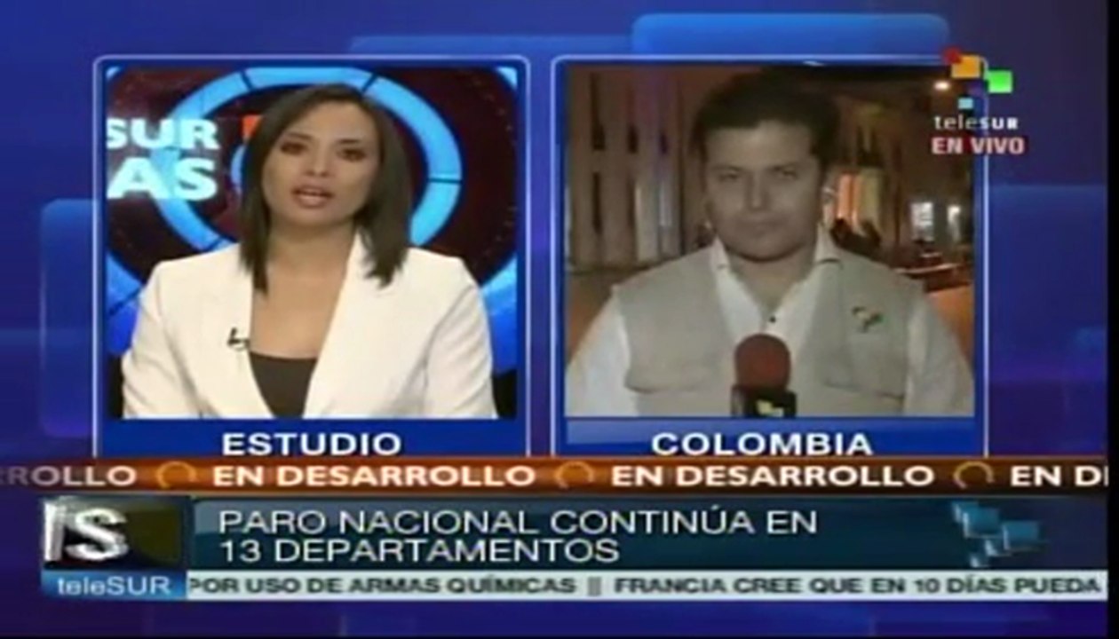 Acuerdan campesinos colombianos desbloquear carreteras