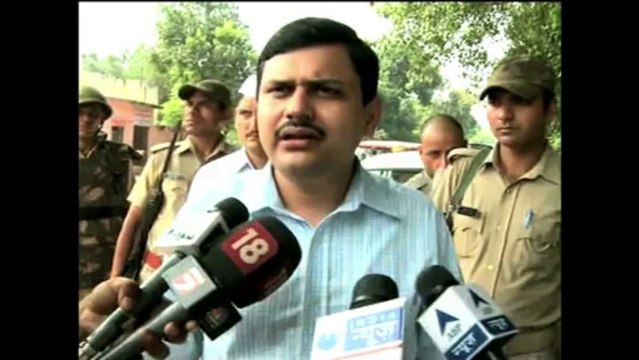 Indian troops deployed after deadly communal riots