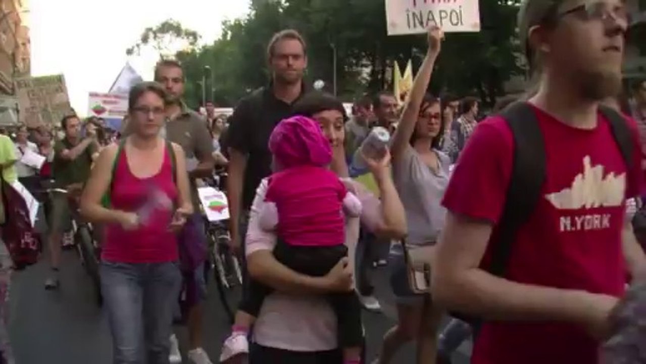 Romanians protest local Canadian gold mine project