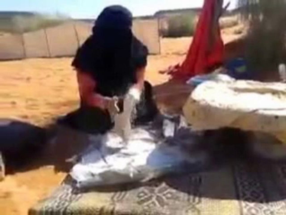 الفرق بين حريم اول .. وحريم الحين  ...ومعاها. قصيده بس تستحق المشاهده