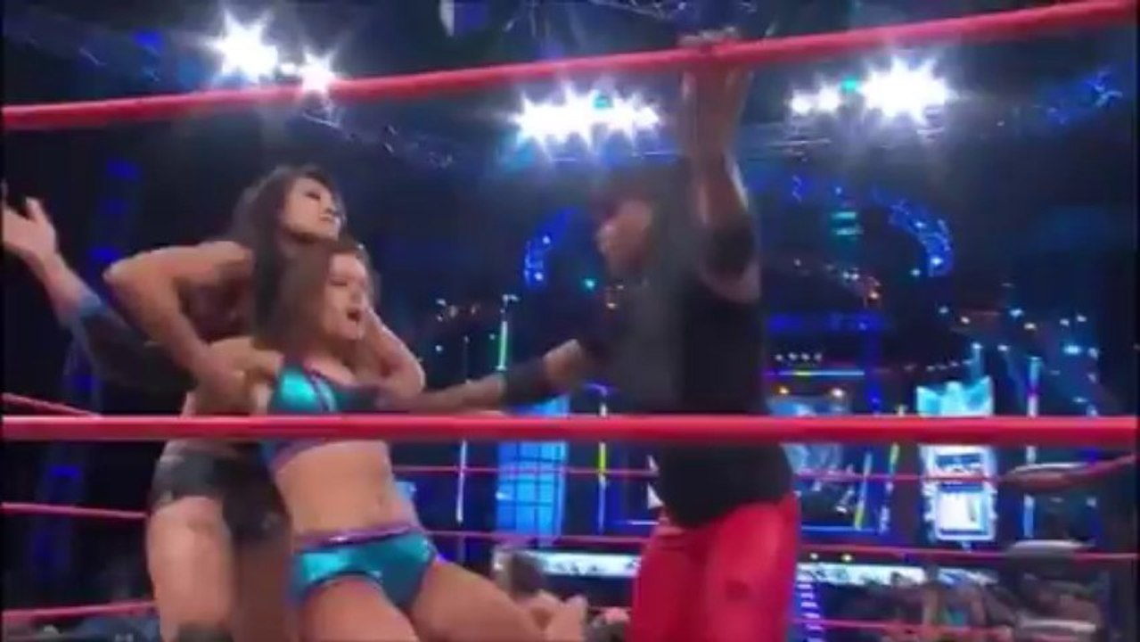 Knockouts Knockdown Gauntlet Match: Hannah Blossom vs Gail Kim vs Lei'd Tapa vs Tara vs Brooke Tessmacher vs Mickie James vs ODB vs Velvet Sky vs Jackie