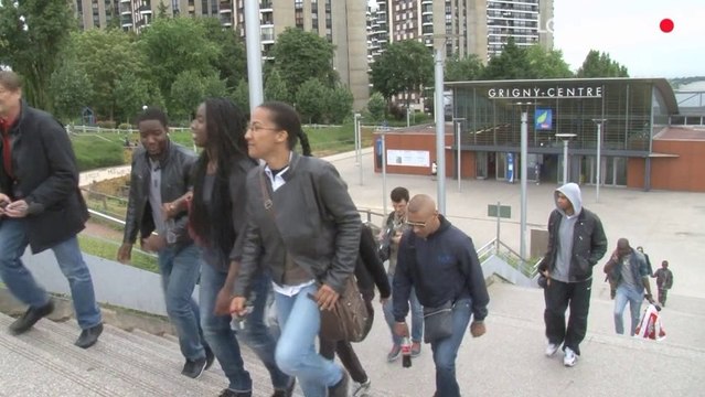 Touristes à Grigny et à Viry-Châtillon avec les Reporters Citoyens