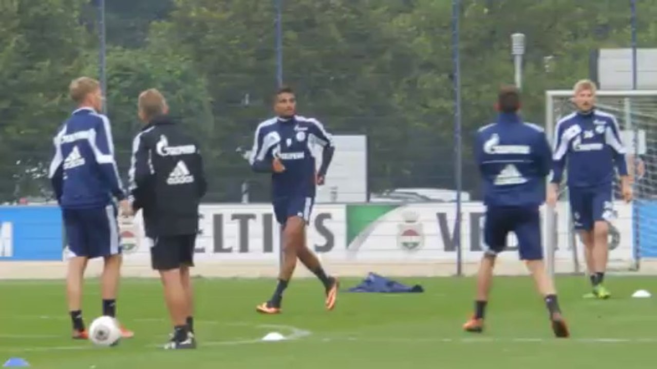 Schalke 04 Training 10/09/13 (P9101315)