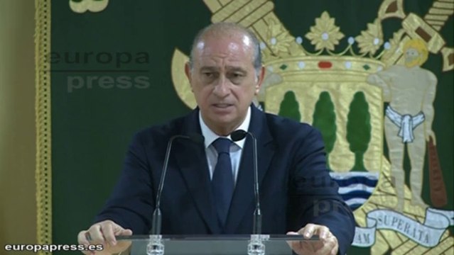 Ministro advierte a IA de posible ilegalización