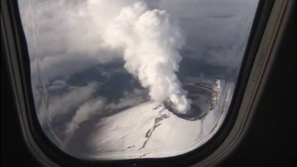Vue aérienne des volutes du volcan Popocatépetl