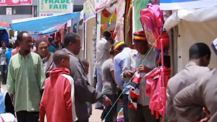 Ethiopians shop ahead of New Year celebrations