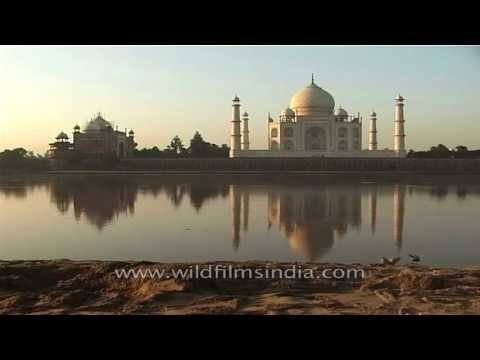 Nice establishing shot of India's most famous monument - Taj Mahal