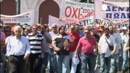 Yunanistan'da üniversite hocaları sokağa indi