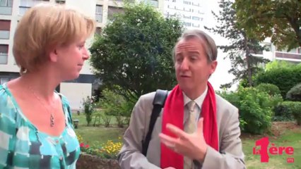 Christophe Barbier, le mystère de l'écharpe rouge.