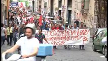 Napoli - La protesta dei disoccupati (10.09.13)