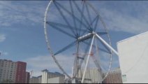 Construction de la 3e plus grande roue du monde à Las Vegas!!