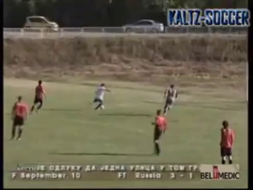 Un gardien qui rate complètement son dégagement