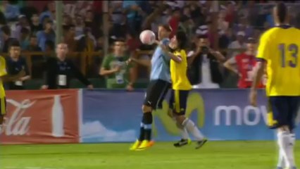 Cavani magic helps Uruguay get back on track