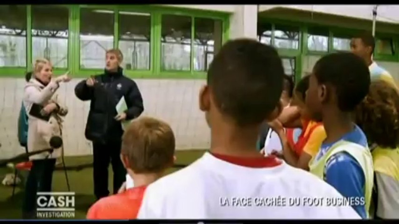 "Cash investigation" : dans les vestiaires du foot business