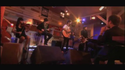 Katie Melua chante "I Will Be There" dans "C à vous"