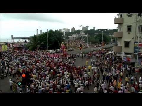 Ganpati cruises through Mumbai streets: Ganesh Chaturthi