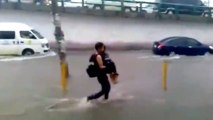 Mexican Romeo Carries Juliet Through Floodwaters In Los Reyes