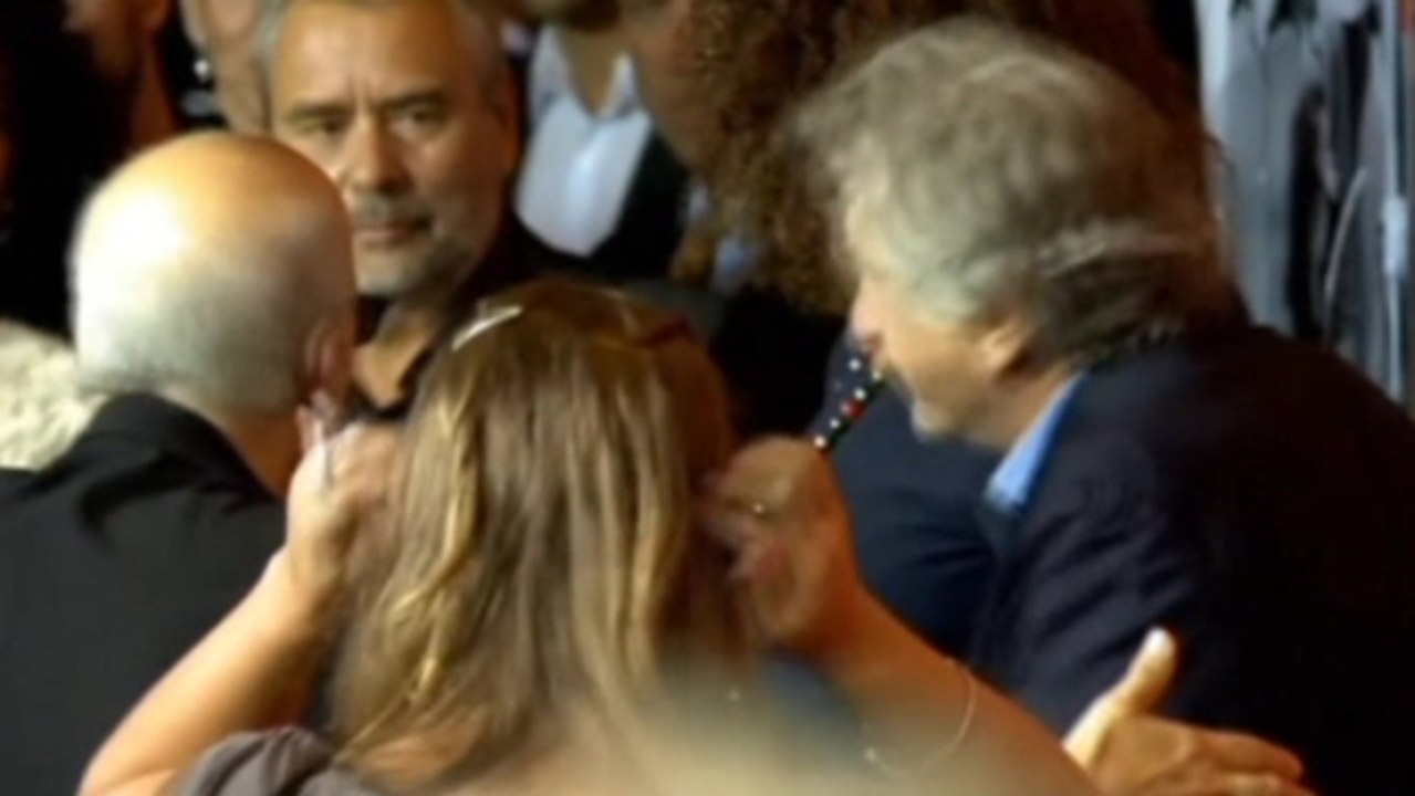 Robert De Niro and Michelle Pfeiffer premiere their latest mob film "The Family"