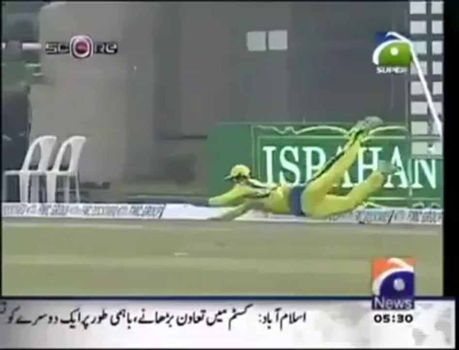 Fawad Aalam Best Catch Ever