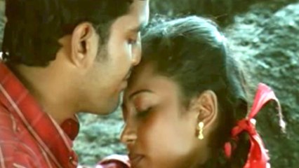Manmadhulu Scenes - Hot Sherlidas First Touch With Chandram - HD