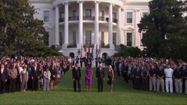 Minute de silence à la maison Blanche pour l'anniversaire des attentats du 11 septembre.