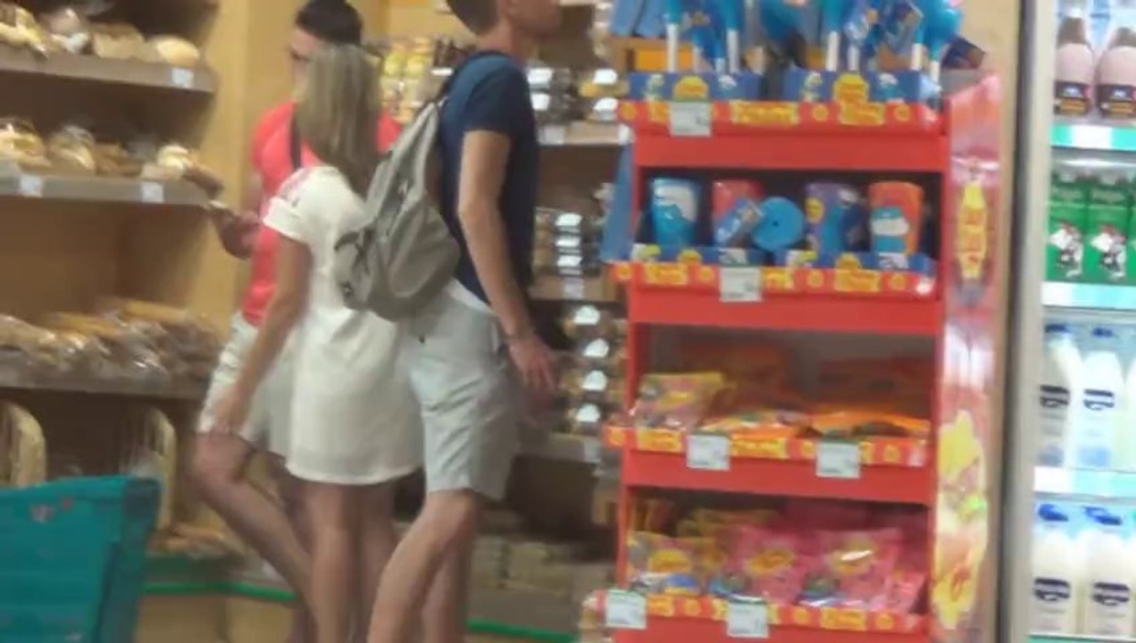 Ligando En El Supermercado. Aprovecha Las Situaciones De Tu