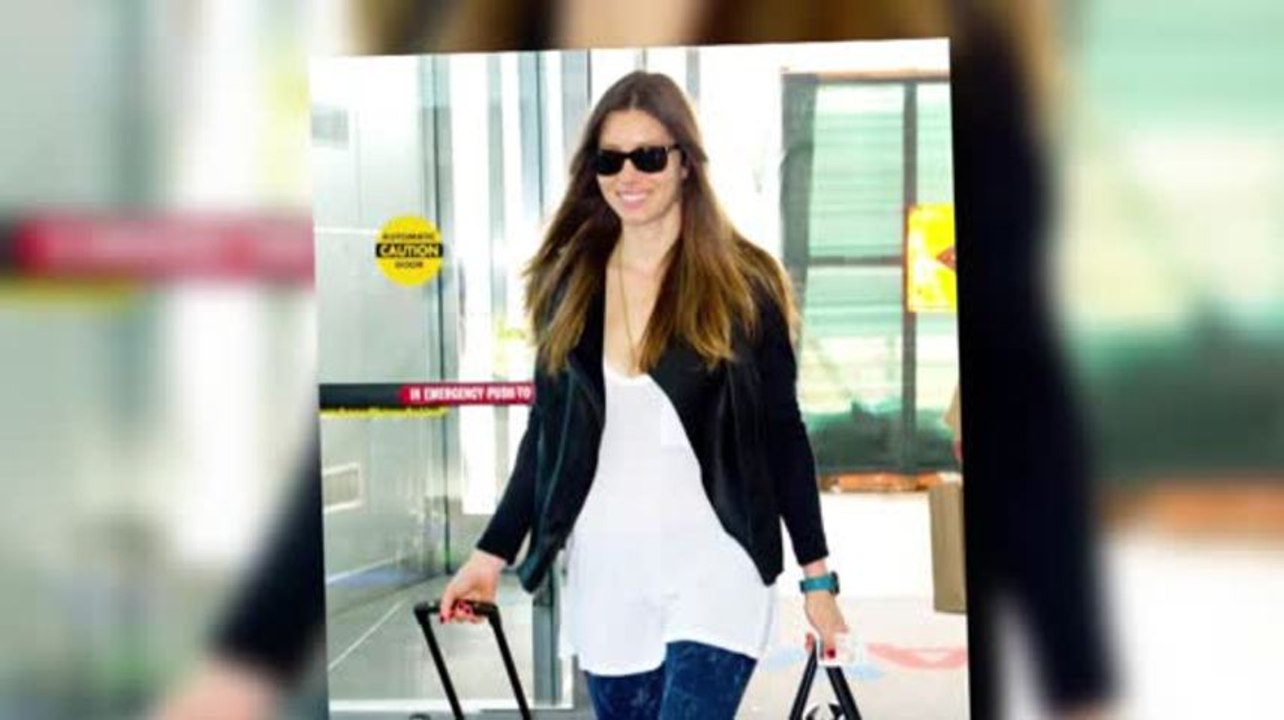 Jessica Biel Changes Her Name to Mrs Timberlake