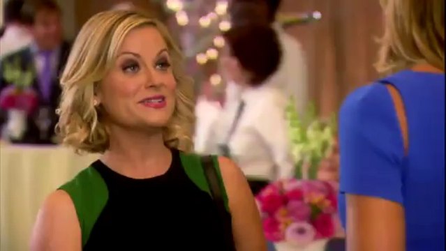 Leslie in London Town - Parks and Recreation Promo