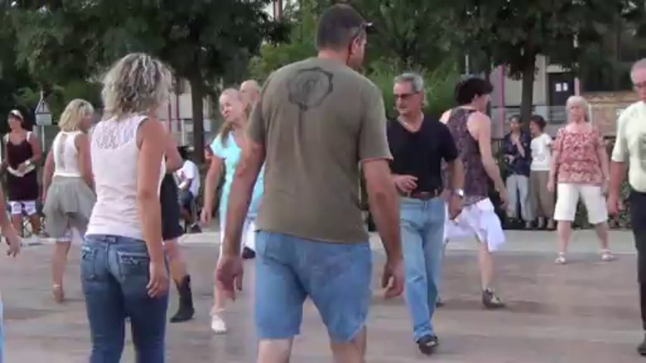 I LIKE GIRLS THAT DRINK BEER (2) - Sable Show 2013 Clermont-Ferrand (63)