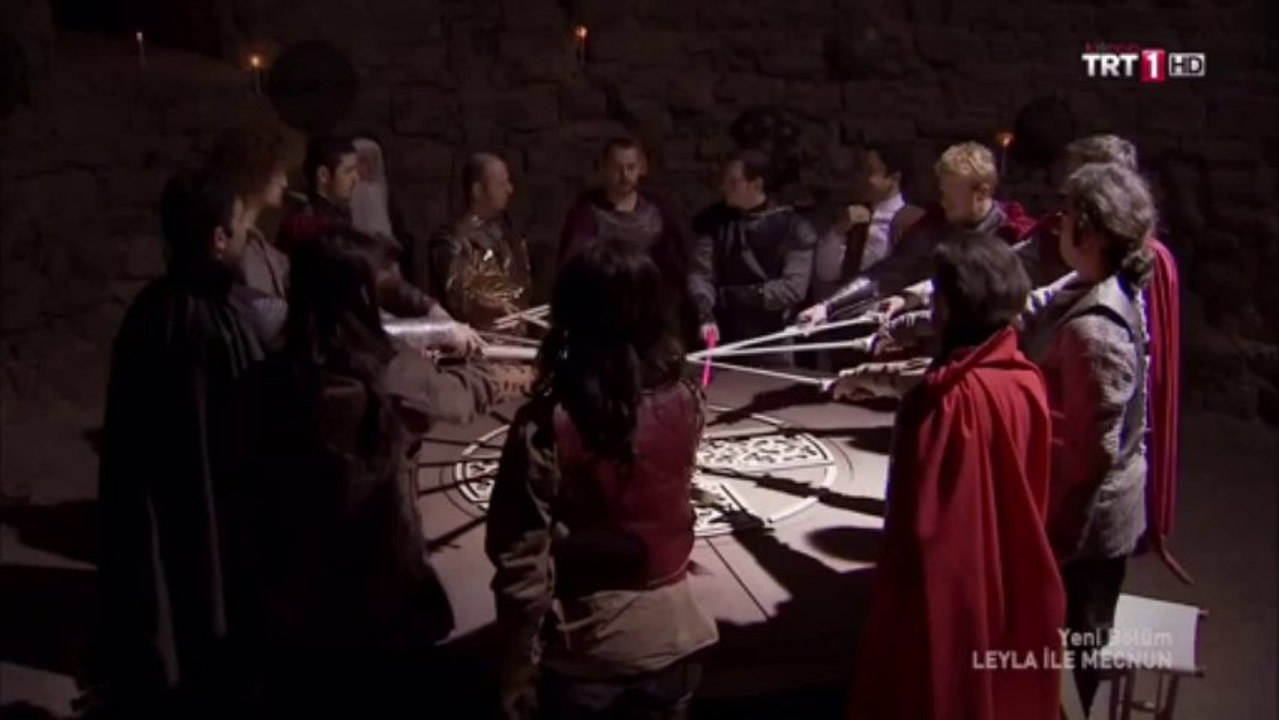 Leyla ile Mecnun  Kral Arthur'un Yemin Töreni