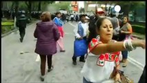 México: 17 policías heridos en enfrentamientos con...