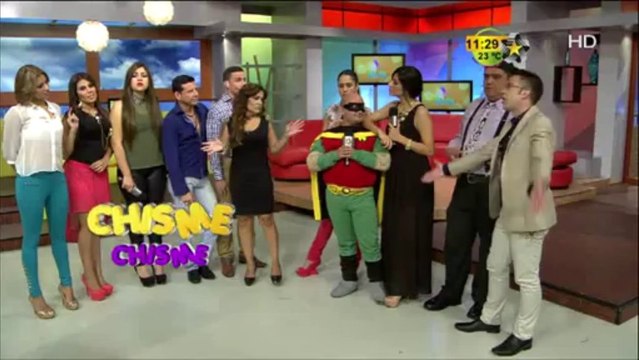 Mario Bezares esta indignado con el elenco de acabatelo