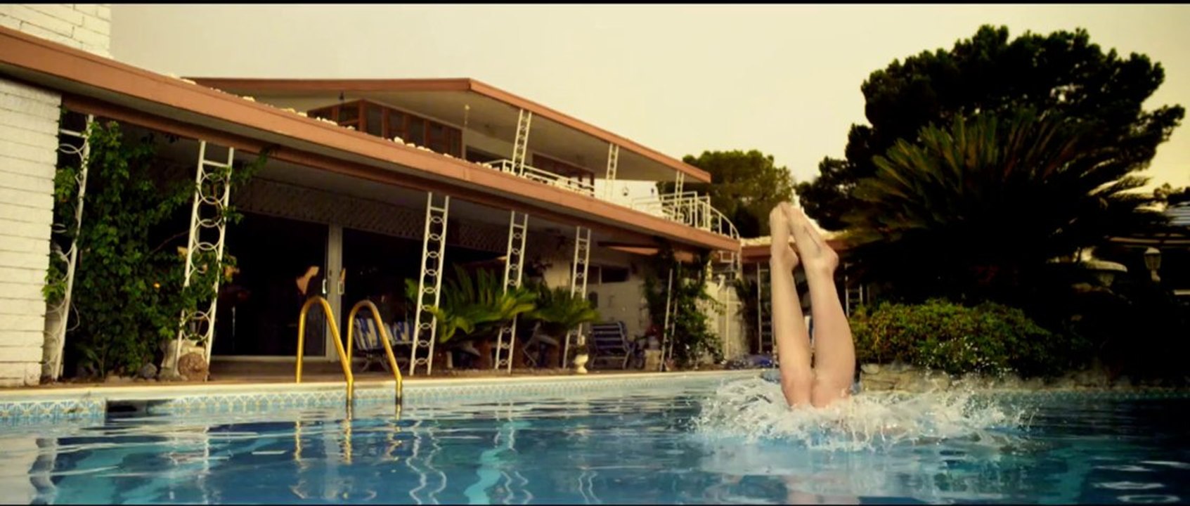 Iggy Azalea - Change Your Life (Explicit) ft. T.I.