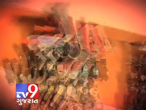 Tv9 Gujarat - Ahmedabad One held with duplicate branded watches worth Rs. 16 lakh