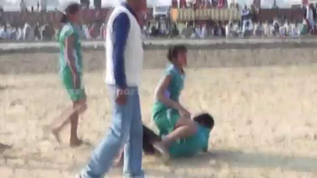 Catcher Point 17 - FreeStyle Girls Kabaddi Tournament 2013 Match 09