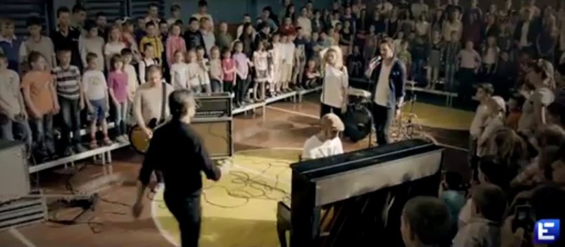 Вера Брежнева и 'Друга Ріка' - Скажи (2013) download HD