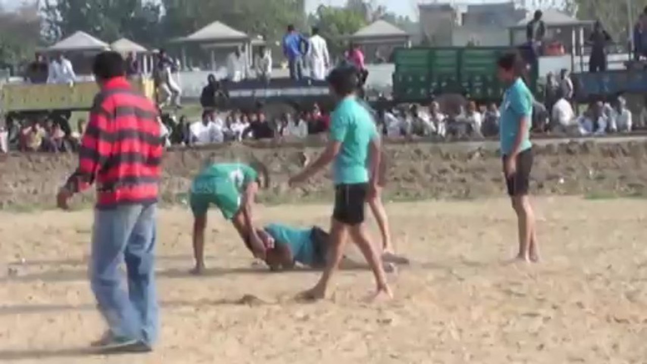 Catcher Point 13 - FreeStyle Girls Kabaddi Tournament 2013 Match 09