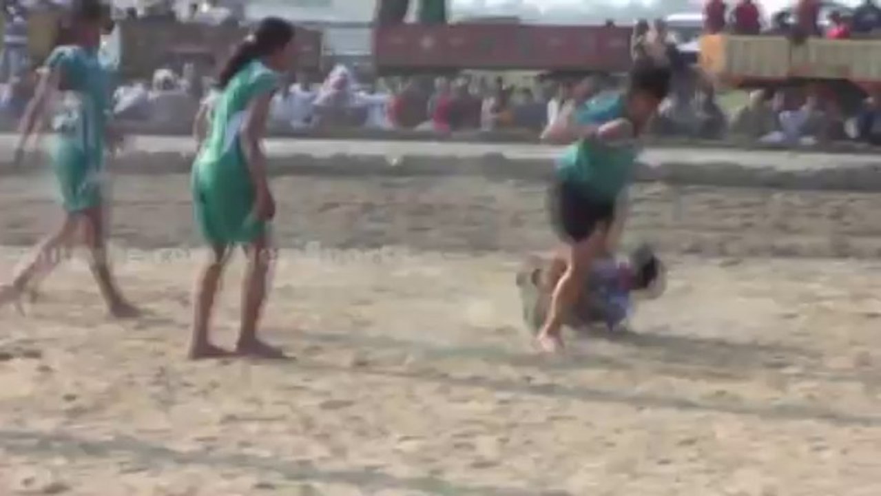 Catcher Best Point 15 - FreeStyle Girls Kabaddi Tournament 2013 Match 09