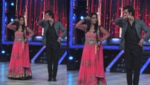 Hrithik Roshan Dances With Madhuri Dixit  - Jhalak Dikhhla Jaa 6 Finale