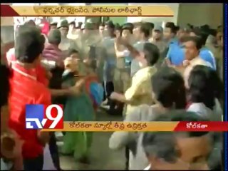 Guardians ransack Kolkata school after girl's death