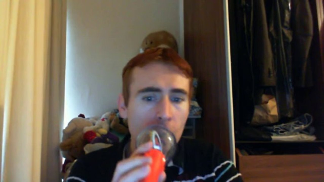 Wiwi égratigne "la prière sévillane" de Michèle Torr