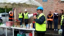 Beauvais : les artisans du bâtiment manifestent devant la préfecture